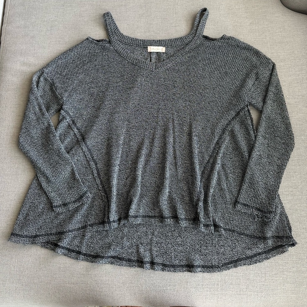 Altar’d State Gray Knit Long Sleeve Top